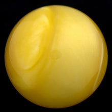 Load image into Gallery viewer, Butteroj Yellow Butter Pearl 38 mm Ball Top